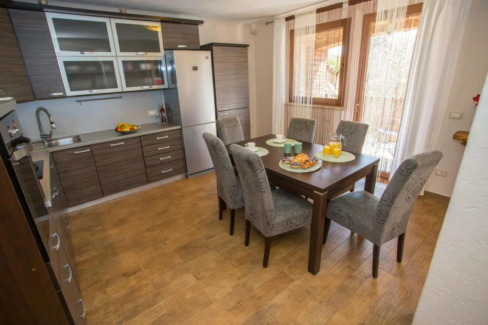 Sunny Haven Apartment With Direct Access To The Pool Nova Vas  Nova Vas (Porec)